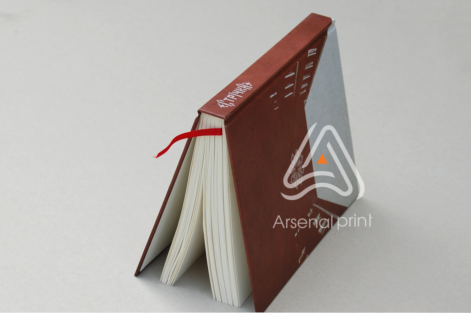 bloknot tverdaya oblogka