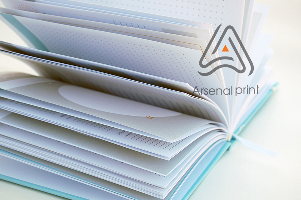 Блокнот, зшивання на нитку