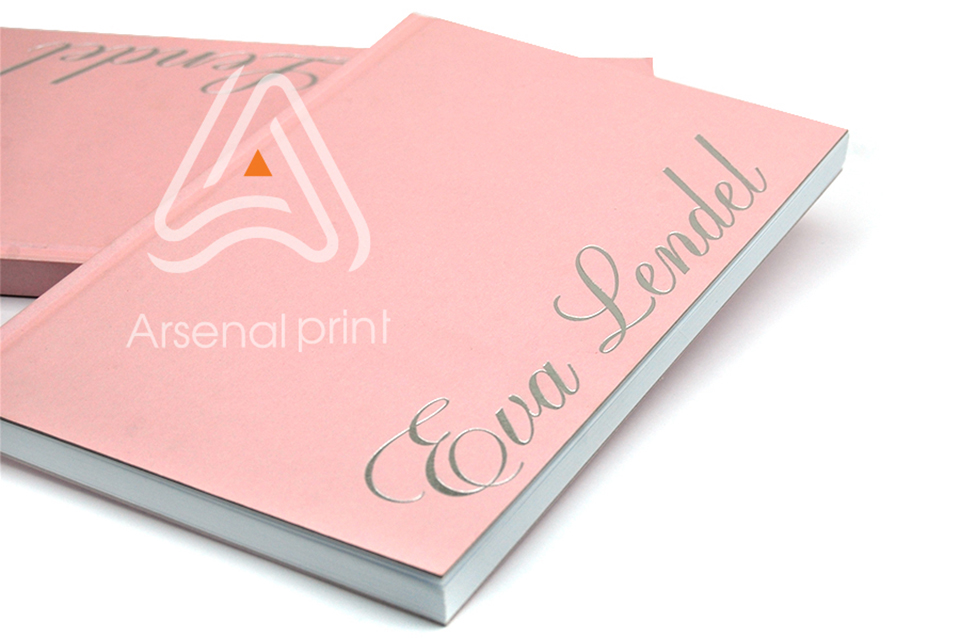 Скетчбук - з тисненням логотипів