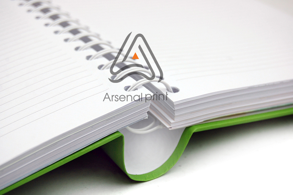 Блокнот, тверда оправа з прихованою пружиною