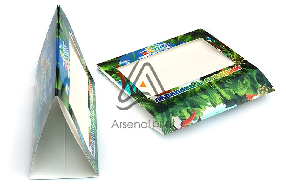 Приклад картонної фоторамки