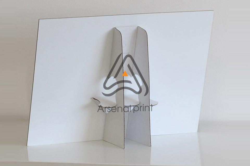 Фоторамка на ніжках