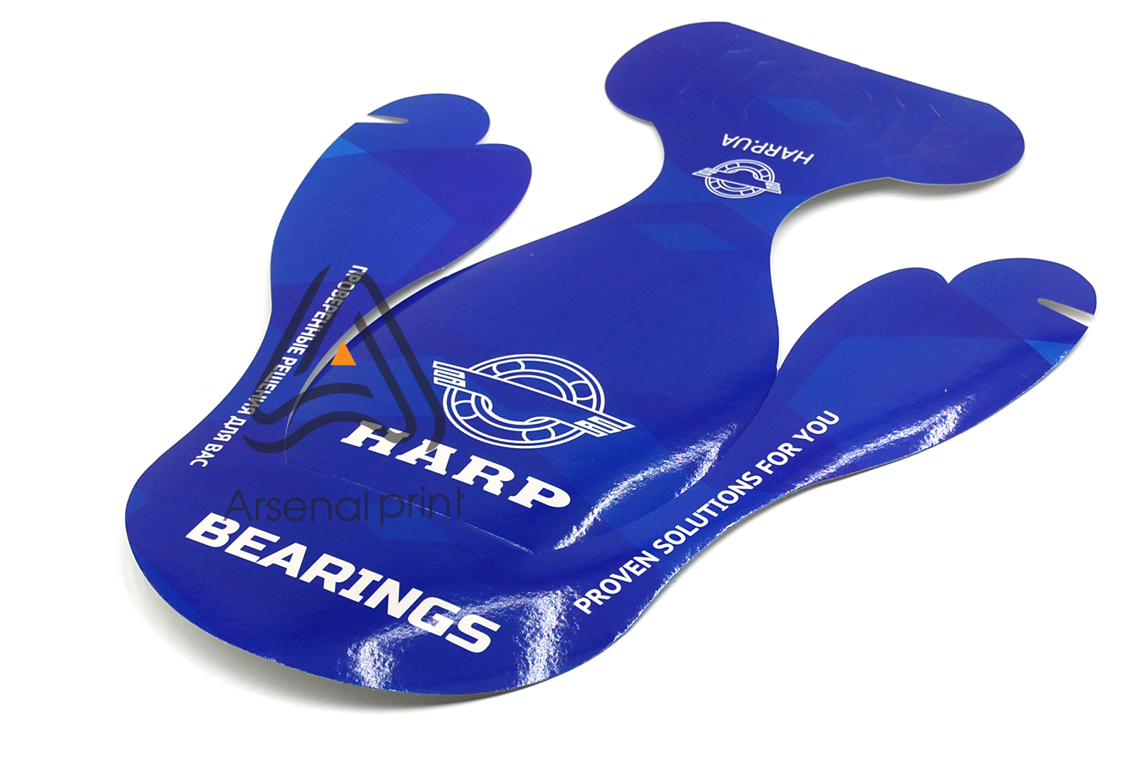 kepka-laminirovannaya