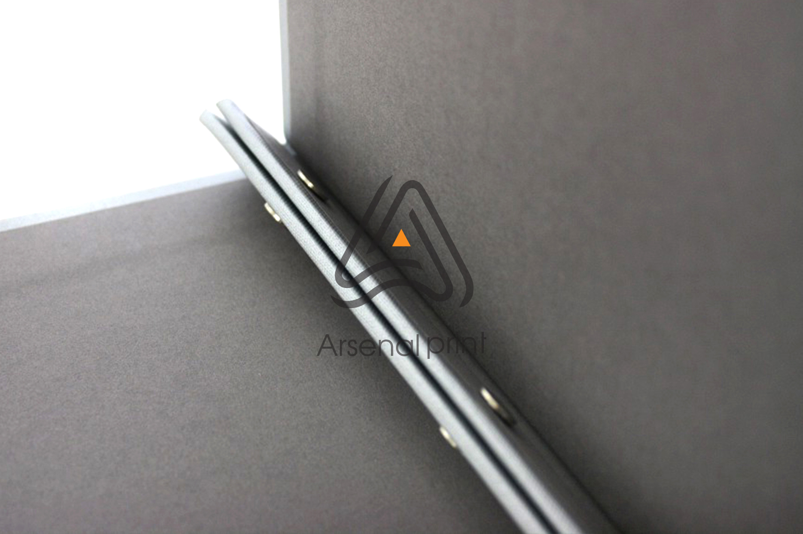 sborka-bolty-tverdiy-pereplet