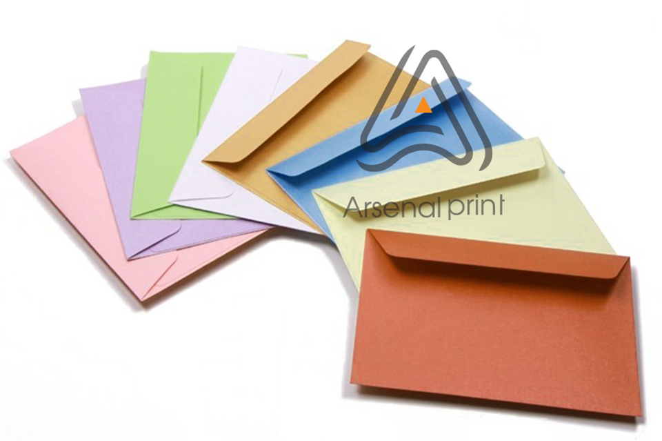 Замовити конверти з лизайнерського паперу