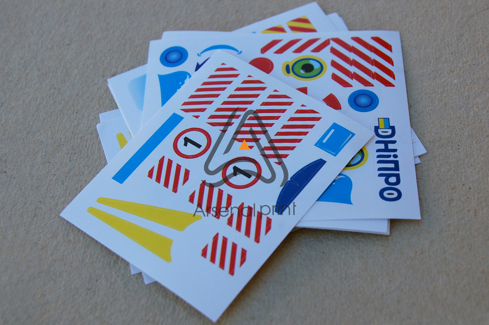 zakazat-nakleyki isgotovleniye