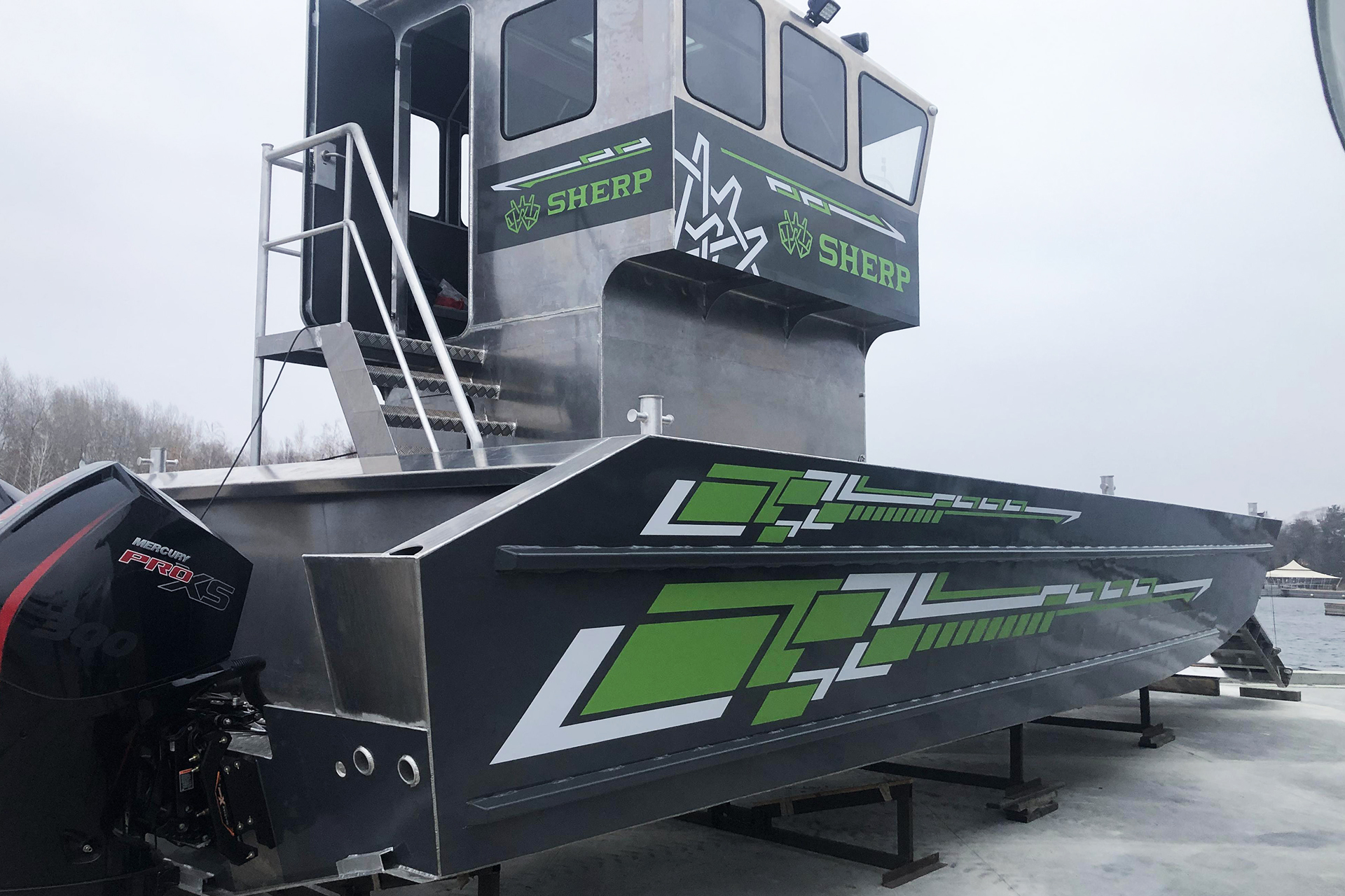 Поклейка лодок