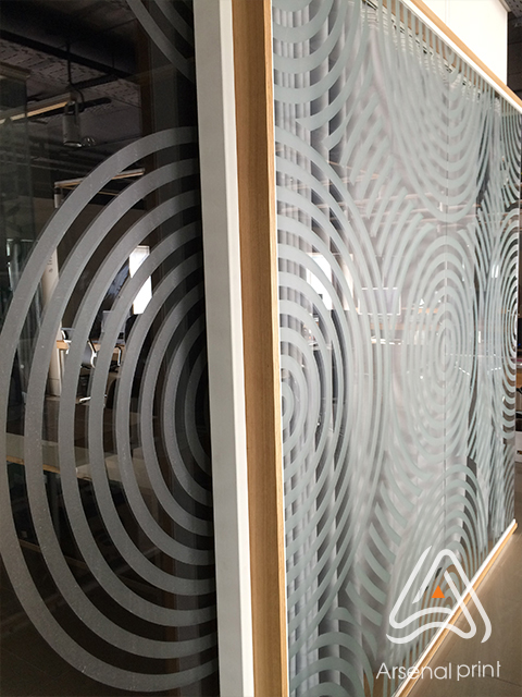 Поклейка матової плівки