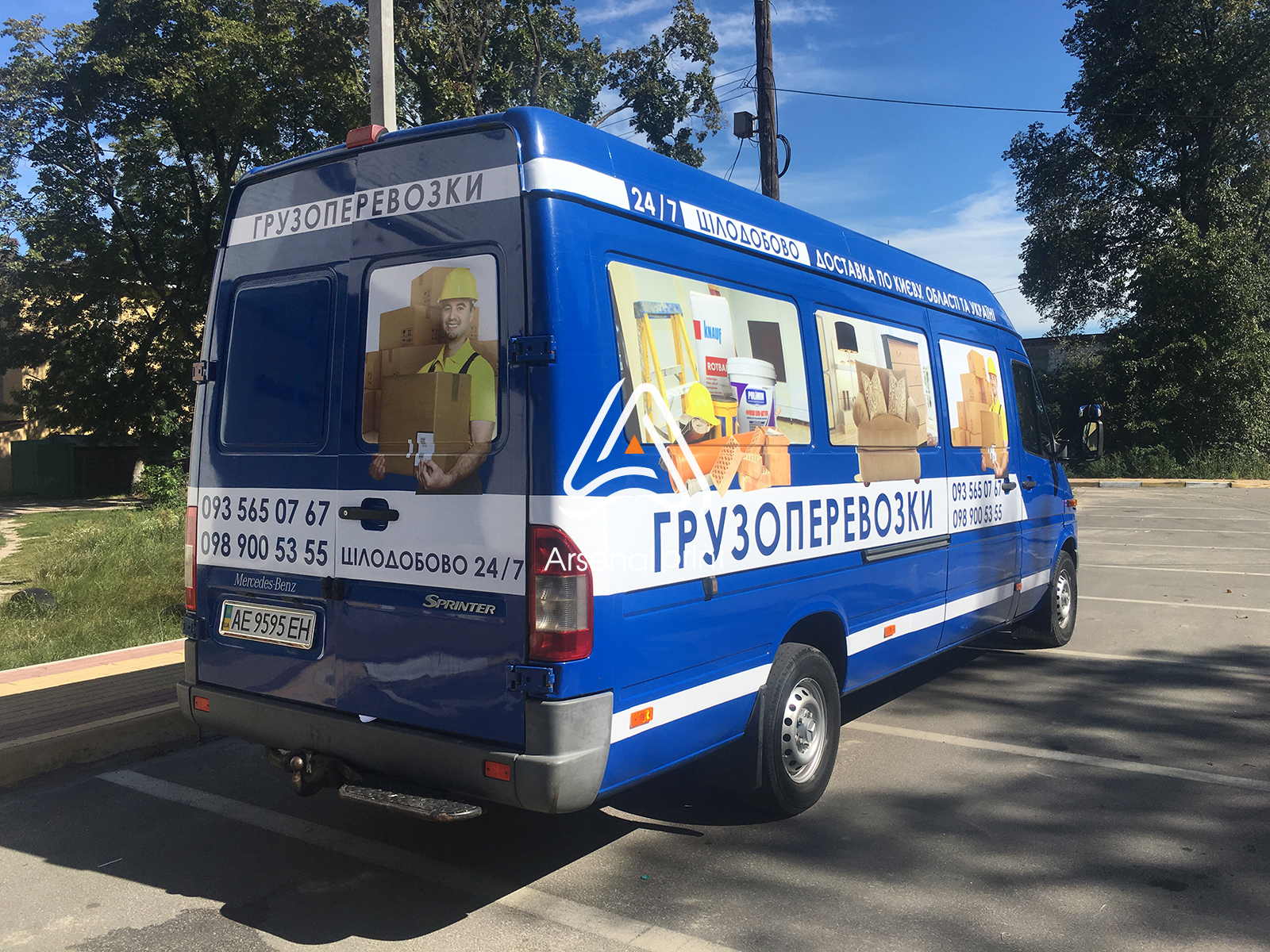 okleyka-mikroavtobus-plenkoy