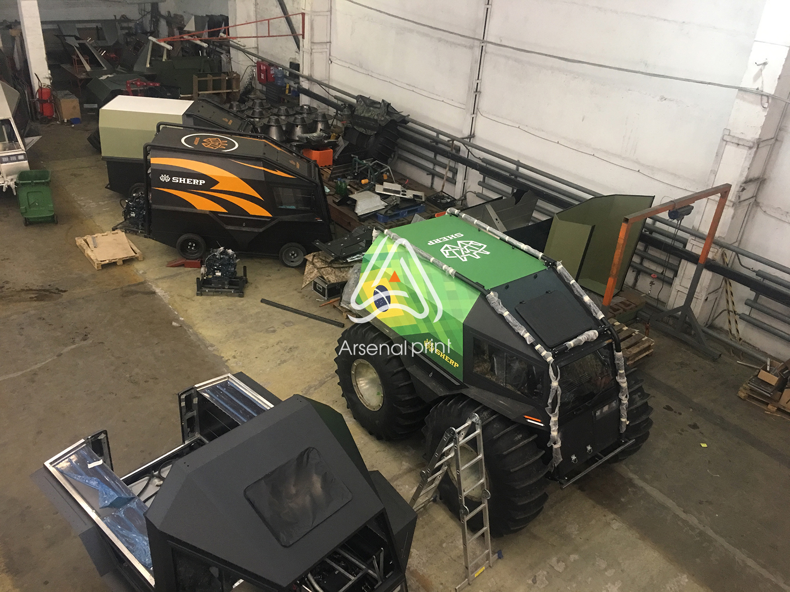 sherp-okleyka-plenkami