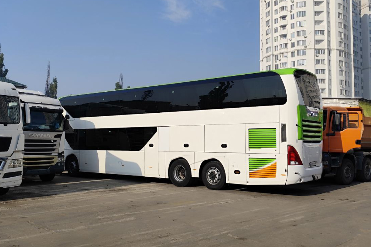 Замовити поклейку автобусів