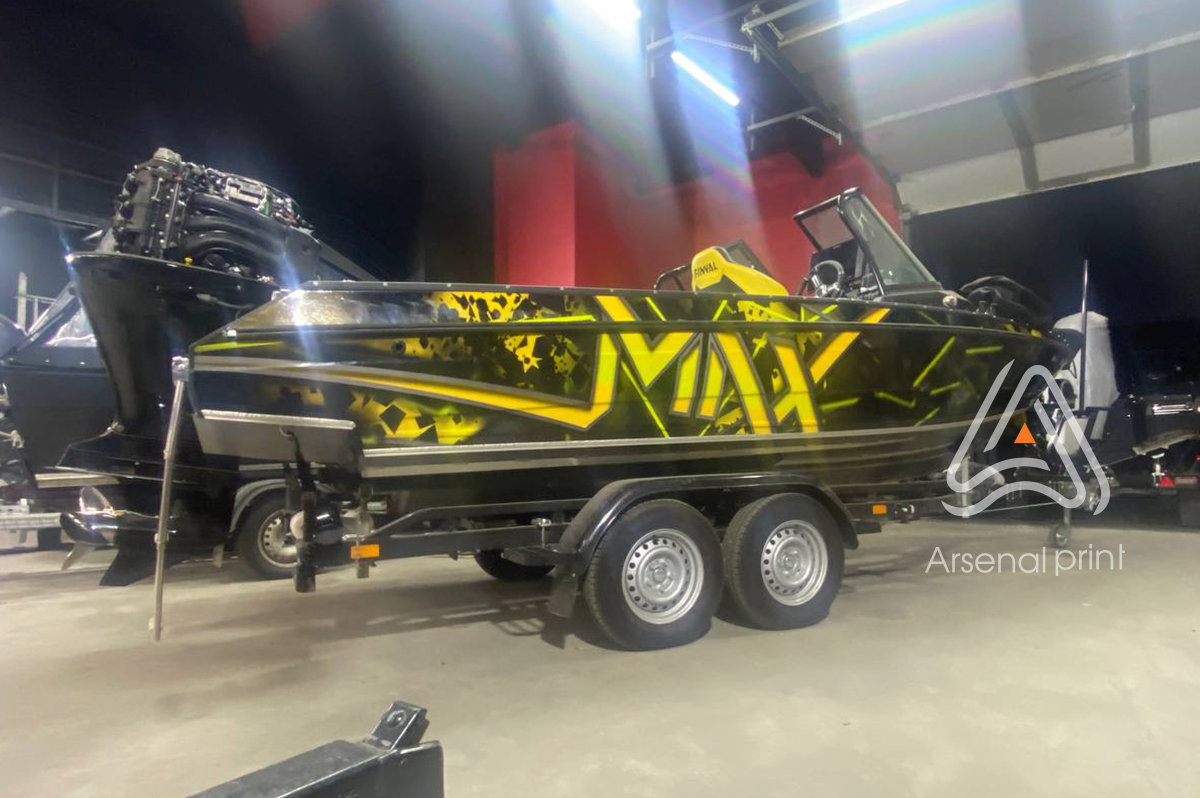 Обклейка лодки плівка-кольоровий друк