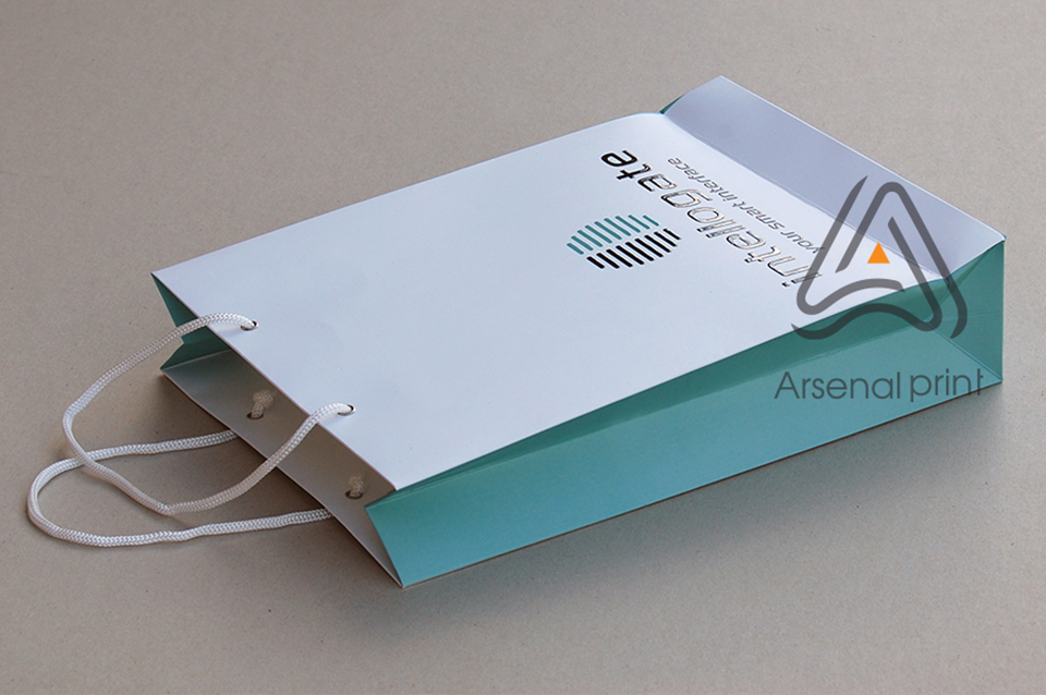 УФ лак - виготовлення паперових пакетів