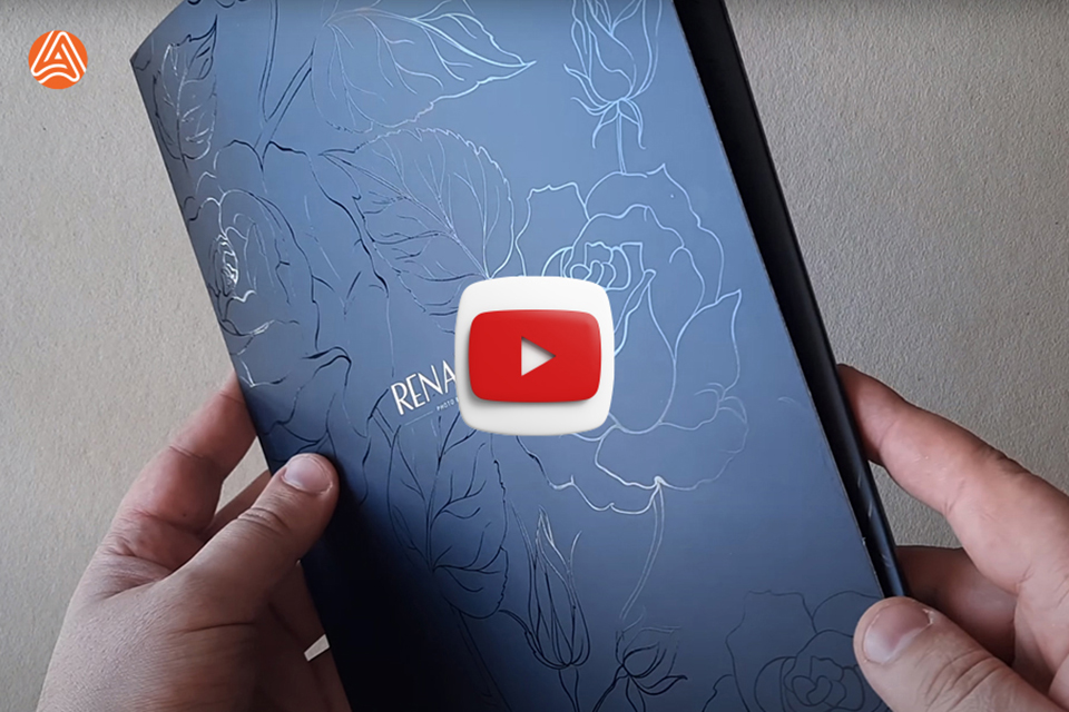 Друк картонної папки з УФ лакуванням