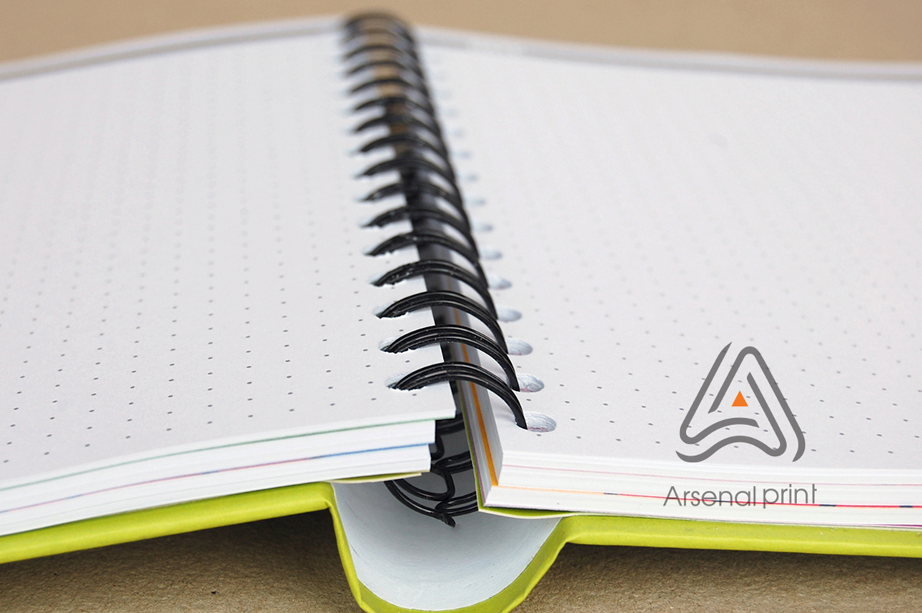 Кольоровий друк блокнотів