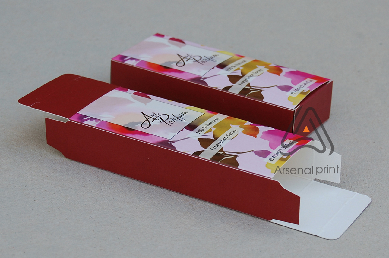 Замовити друк фірмової коробки із картону