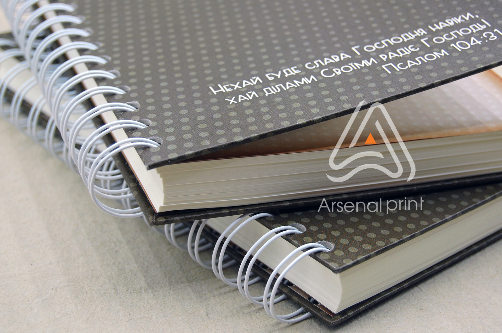 zakazat-pereplet-na-pruginu-bloknot