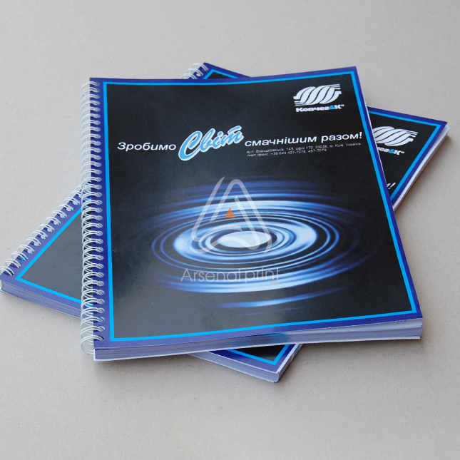 А4 формат пружина по довшій стороні