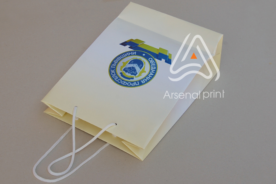 Друк картонних пакетів