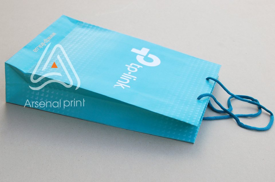 Картонні пакети з ламінацією