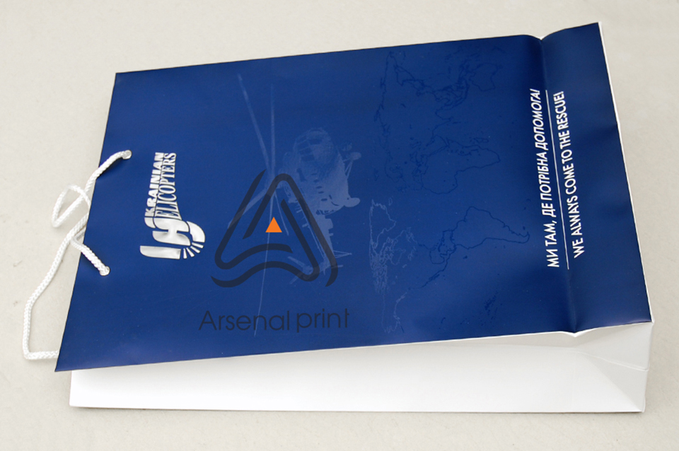 Друк подарункових пакетів