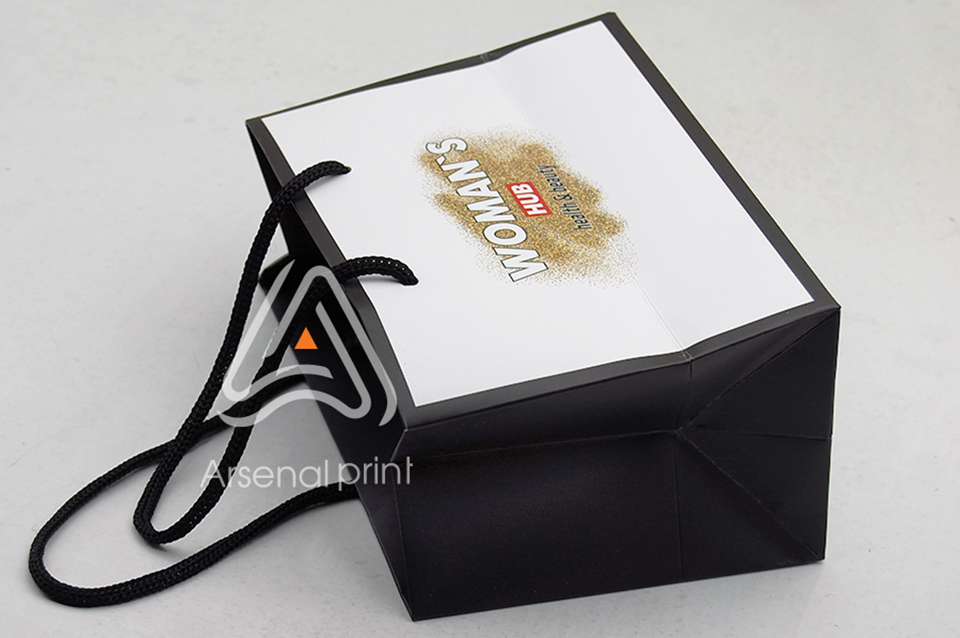 Друк брендованих пакетів