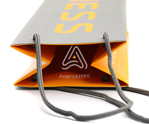 Пакет— 12х43х9 см.