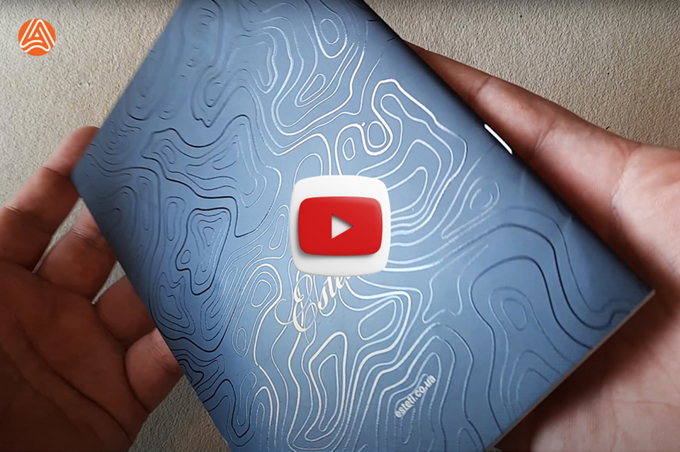 УФ лак на брошурах і каталогах