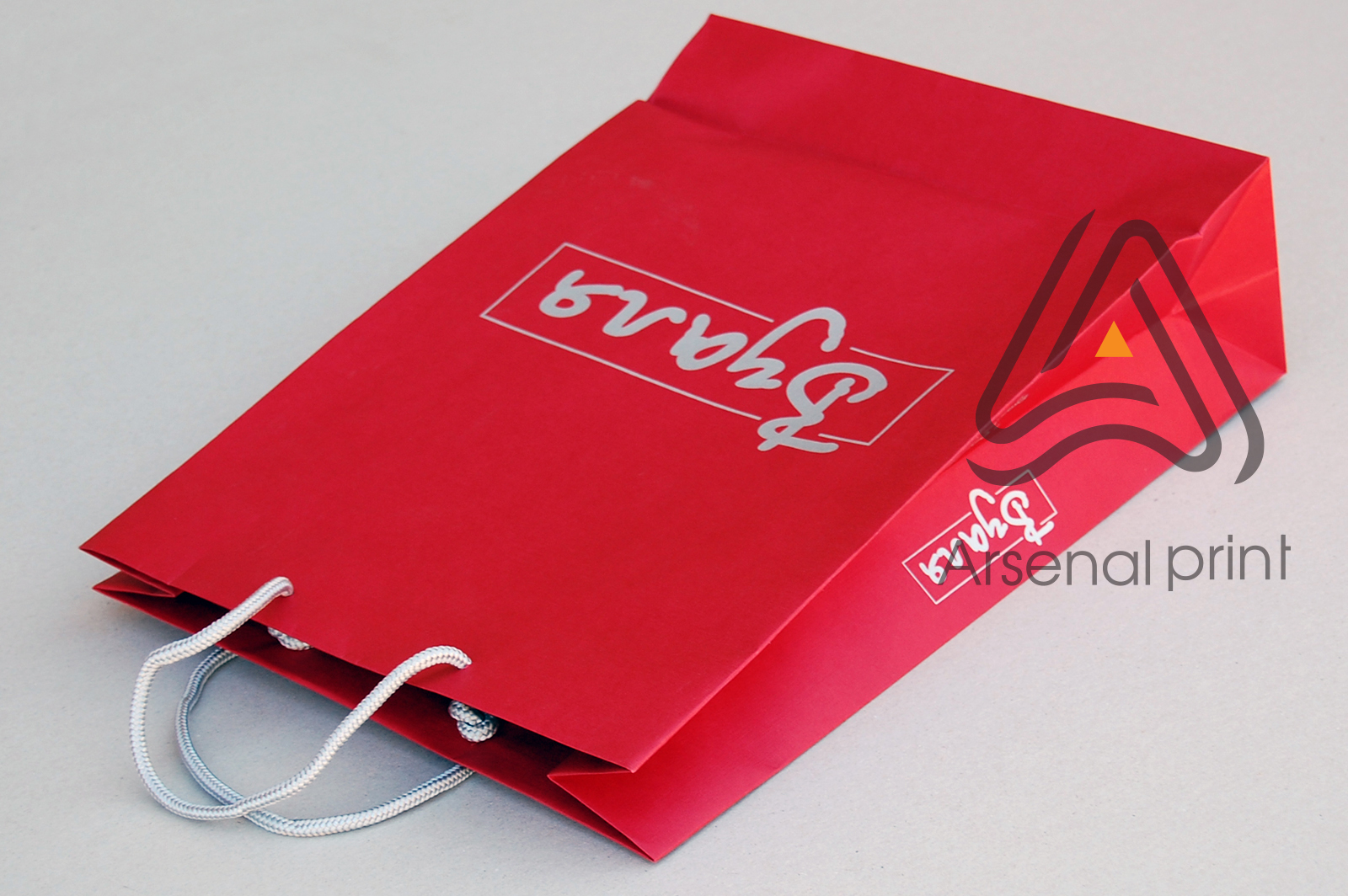 pechat bumagnih paketov