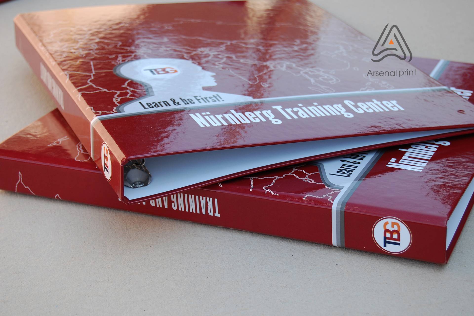 замовити друк папок з кільцями друк папок з кільцевим механізмом